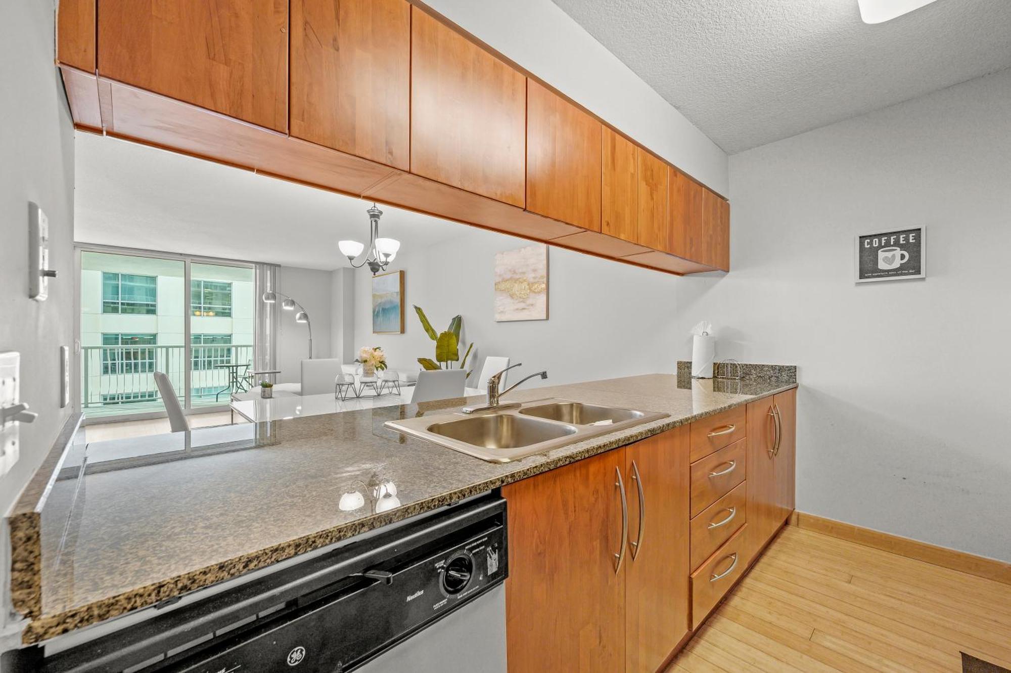 Luxurious 1 Bed • Brickell • Ocean Views Appartamento